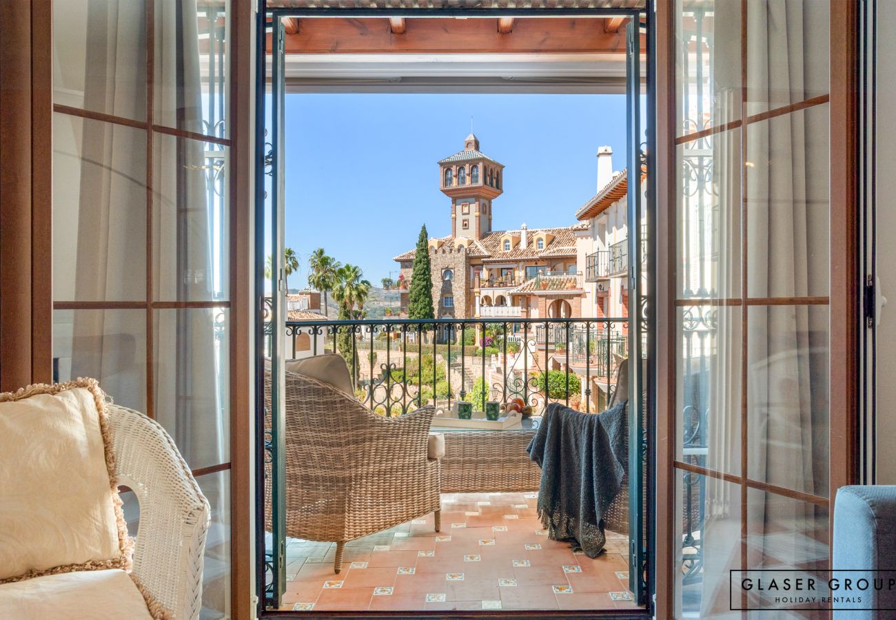 Appartement in Mijas - Klassiek Appartement in Mijas Golf met Charmant Uitzicht & Zwembaden
