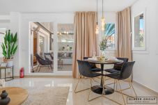 Appartement in Benalmádena - Pueblo Evita 1BR Apt with Sunny Terrace, Pool