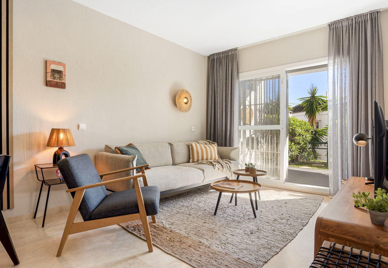 Apartment in Mijas - Riviera del Sol | Calahonda Apt Terrace & Bbq